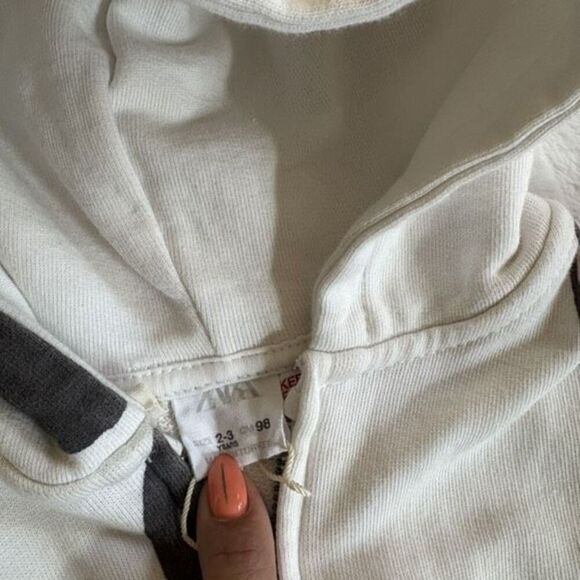 Zara Mickey Mouse Zip Up Sweater Size 2-3 Years - Picture 4 of 6